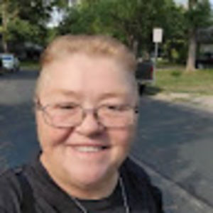 Meet your Posher, Deborah